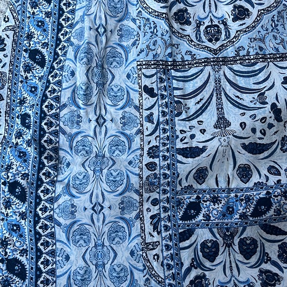 Dress - Picture 2 of 6